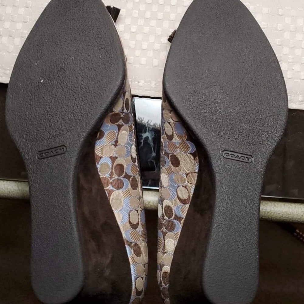 Coach shoes - Picture 3 of 4